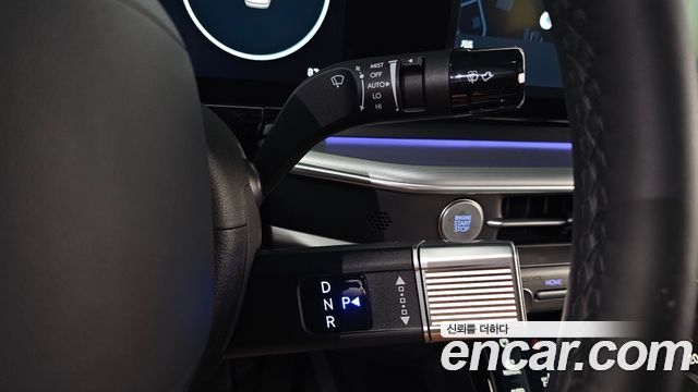 Hyundai Grandeur (GN7) 2,5 Gasoline 2WD Exclusive 2025 — фото 9