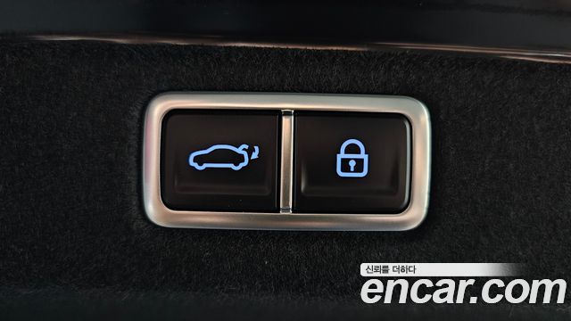 Hyundai Grandeur (GN7) 2,5 Gasoline 2WD Exclusive 2025 — фото 17