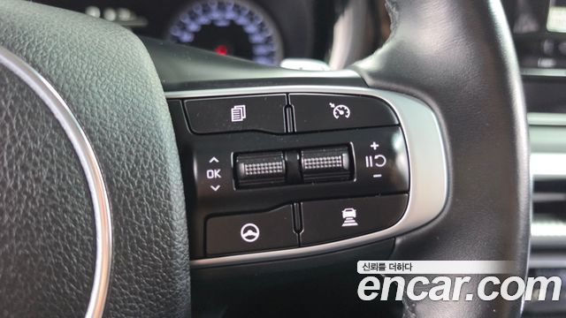 Kia K5 Hybrid (III) Trendy 2022 — фото 17