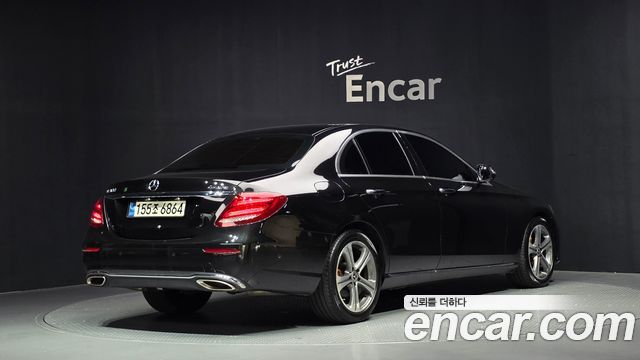 Mercedes-Benz E-Class (W213) E300 4MATIC AV Intelligent Drive 2017 — фото 2