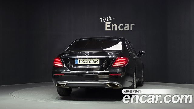Mercedes-Benz E-Class (W213) E300 4MATIC AV Intelligent Drive 2017 — фото 4