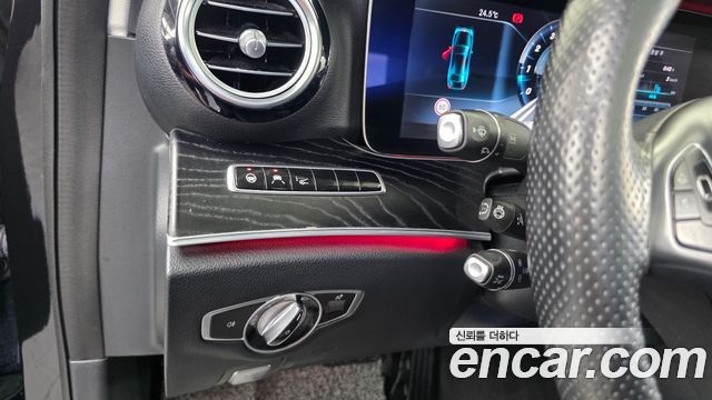 Mercedes-Benz E-Class (W213) E300 4MATIC AV Intelligent Drive 2017 — фото 16