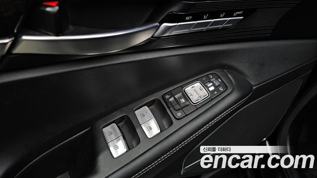 Genesis G90 3.8 AWD Premium Luxury 2019 — фото 16