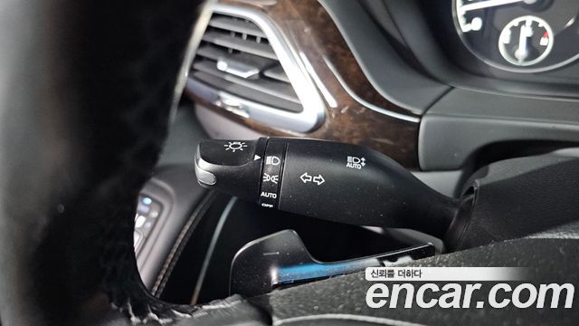 Genesis G90 3.8 AWD Premium Luxury 2019 — фото 20