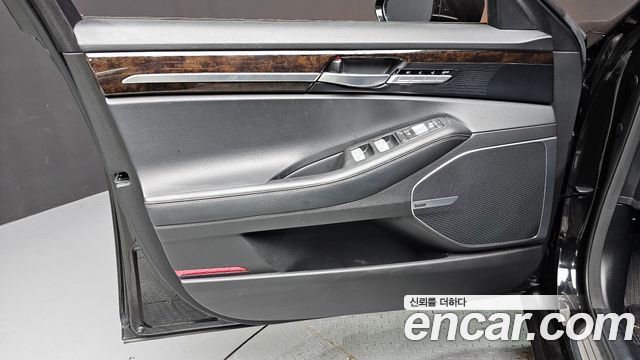 Genesis G90 3.8 AWD Premium Luxury 2019 — фото 24