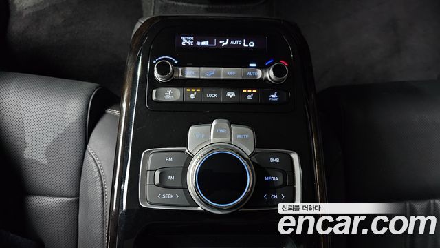 Genesis G90 3.8 AWD Premium Luxury 2019 — фото 37
