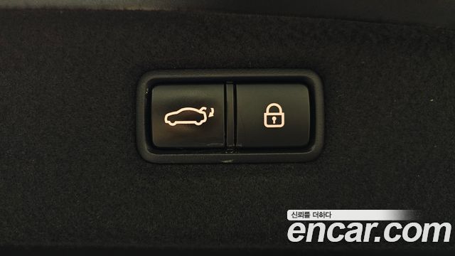 Genesis G90 3.8 AWD Premium Luxury 2019 — фото 38
