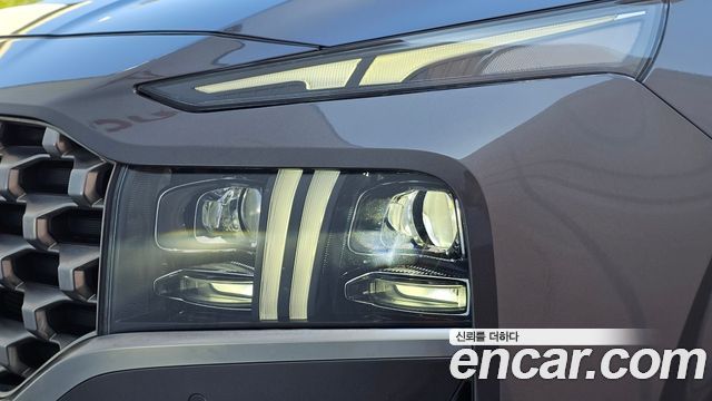 Hyundai Santa Fe Gasoline 2.5T 2WD Prestige 2022 — фото 22