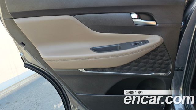 Hyundai Santa Fe Gasoline 2.5T 2WD Prestige 2022 — фото 25