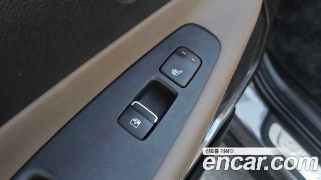 Hyundai Santa Fe Gasoline 2.5T 2WD Prestige 2022 — фото 27