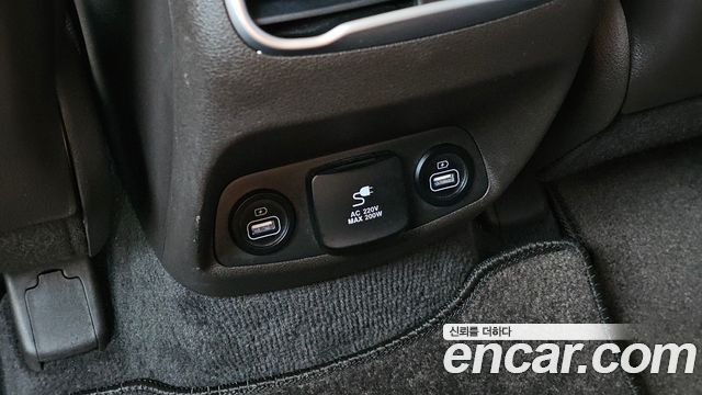 Hyundai Santa Fe Gasoline 2.5T 2WD Prestige 2022 — фото 28