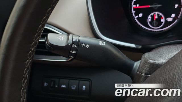 Hyundai Santa Fe Gasoline 2.5T 2WD Prestige 2022 — фото 32