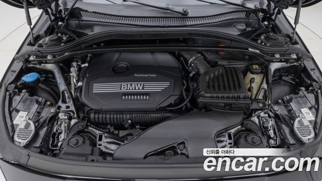 BMW 1 Series (F40) 120i M Sports 2022 — фото 6