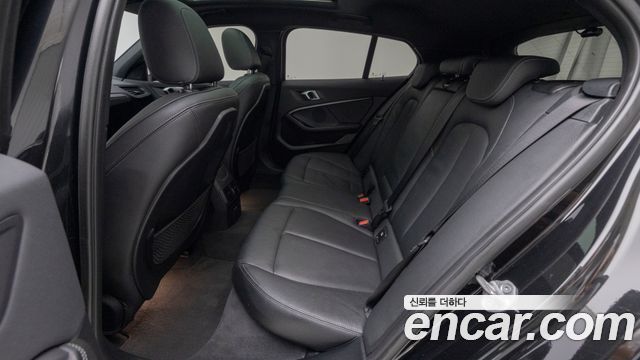 BMW 1 Series (F40) 120i M Sports 2022 — фото 15