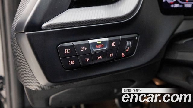BMW 1 Series (F40) 120i M Sports 2022 — фото 17