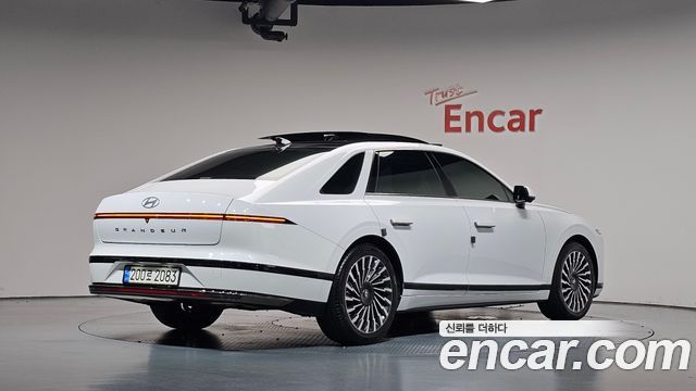 Hyundai Grandeur Hybrid (GN7) Calligraphy 2023 — фото 2