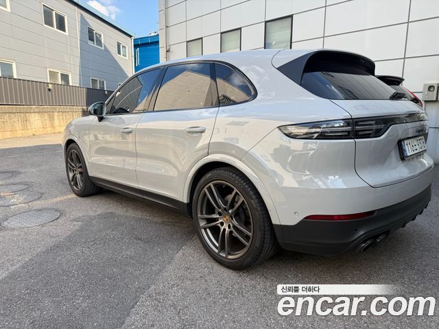 Porsche Cayenne (PO536) 3.0 PLATINUM EDITION 2022 — фото 2