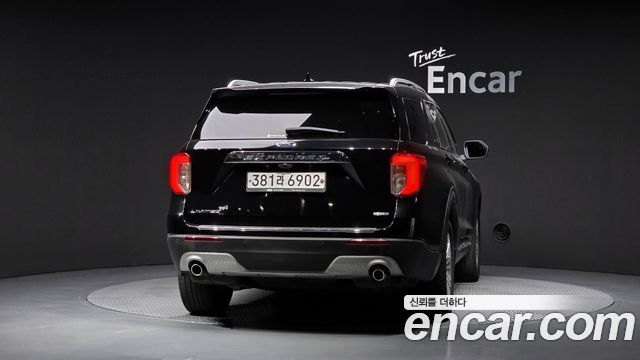 Ford Explorer (VI) 2.3 LimIted 4WD 2020 — фото 4