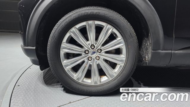 Ford Explorer (VI) 2.3 LimIted 4WD 2020 — фото 5
