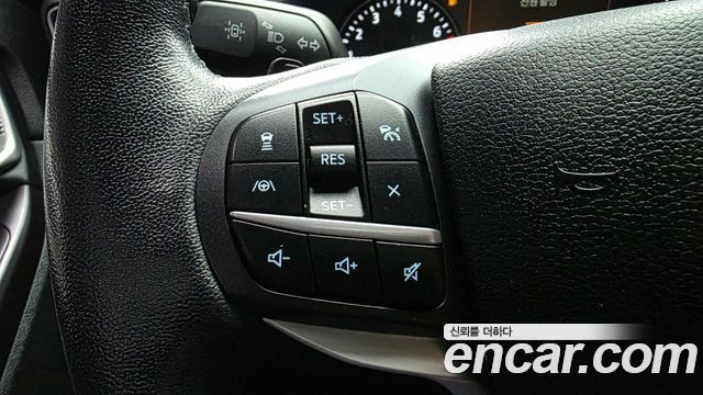 Ford Explorer (VI) 2.3 LimIted 4WD 2020 — фото 17