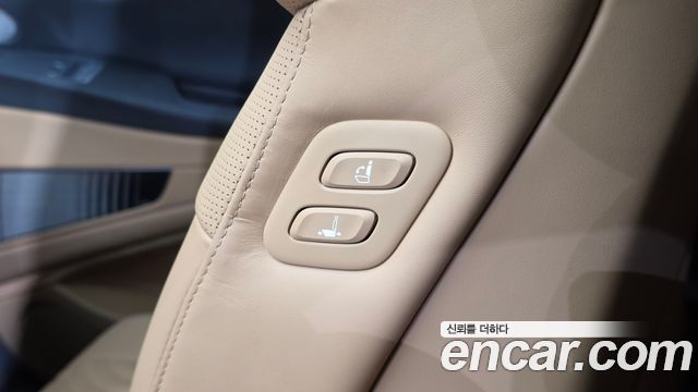 Genesis G80 (RG3) Gasoline 2.5 Turbo AWD 2024 — фото 35