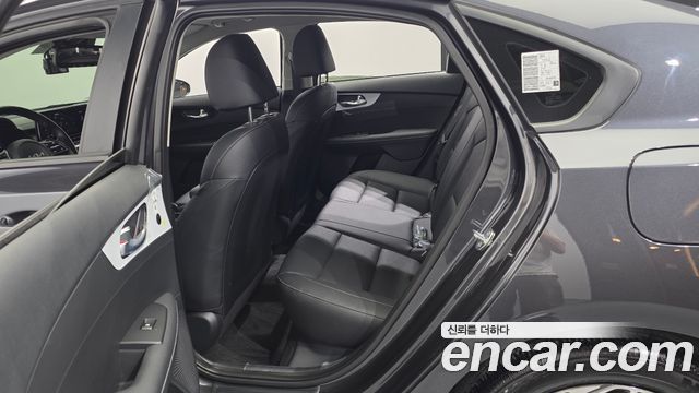 Kia K3 (II) 1.6 Prestige 2024 — фото 11
