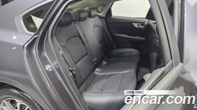 Kia K3 (II) 1.6 Prestige 2024 — фото 12