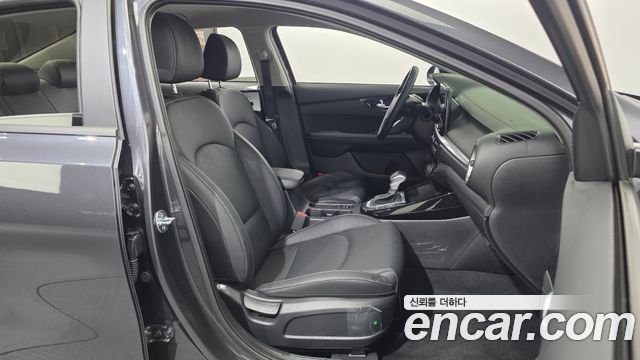 Kia K3 (II) 1.6 Prestige 2024 — фото 26