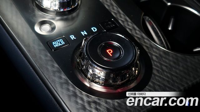 Genesis GV70 2.5T Gasoline 2WD 2025 — фото 9