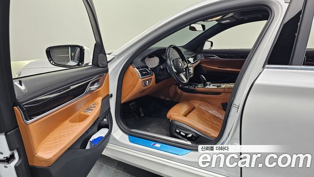 BMW 7 Series (G11) 740Li xDrive M Sport Package 2021 — фото 10