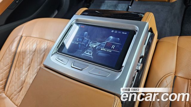 BMW 7 Series (G11) 740Li xDrive M Sport Package 2021 — фото 16