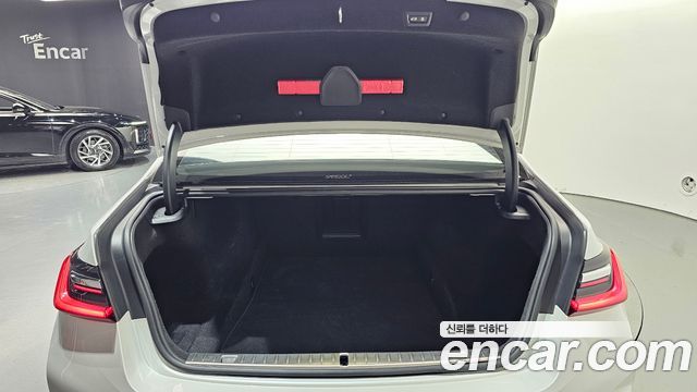 BMW 7 Series (G11) 740Li xDrive M Sport Package 2021 — фото 20