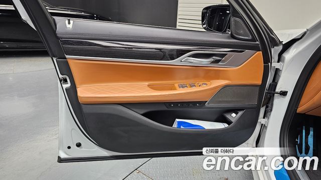 BMW 7 Series (G11) 740Li xDrive M Sport Package 2021 — фото 24