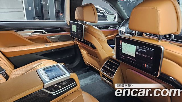 BMW 7 Series (G11) 740Li xDrive M Sport Package 2021 — фото 30