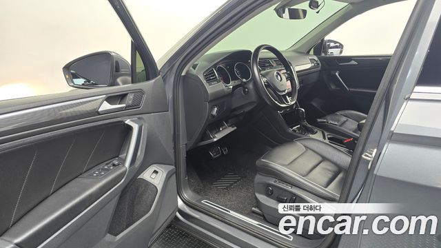 Volkswagen Tiguan (II) 2.0 TDI Premium 2020 — фото 10