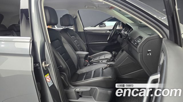 Volkswagen Tiguan (II) 2.0 TDI Premium 2020 — фото 26