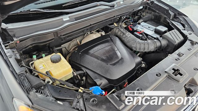 KG Mobility (SsangYong) Korando C 2.0 CVT 2WD Deluxe 2015 — фото 6