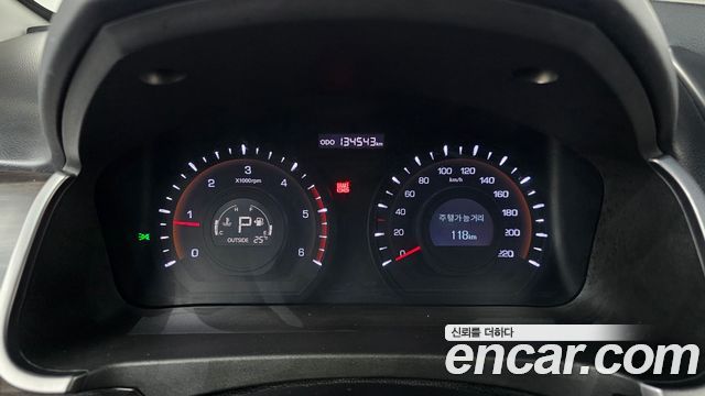KG Mobility (SsangYong) Korando C 2.0 CVT 2WD Deluxe 2015 — фото 8