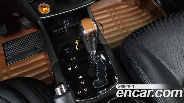 KG Mobility (SsangYong) Korando C 2.0 CVT 2WD Deluxe 2015 — фото 9
