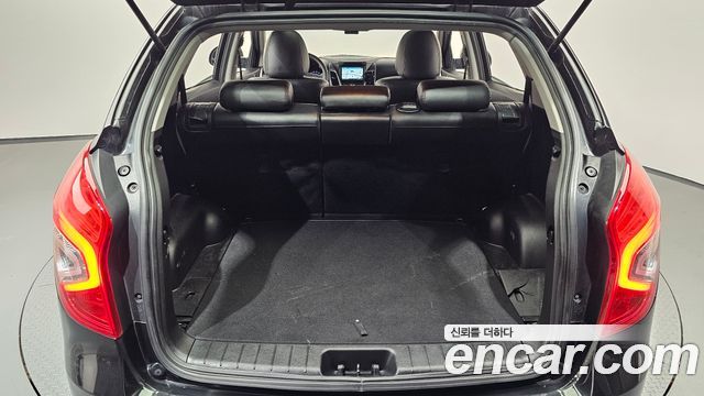 KG Mobility (SsangYong) Korando C 2.0 CVT 2WD Deluxe 2015 — фото 18