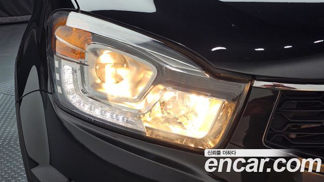 KG Mobility (SsangYong) Korando C 2.0 CVT 2WD Deluxe 2015 — фото 22