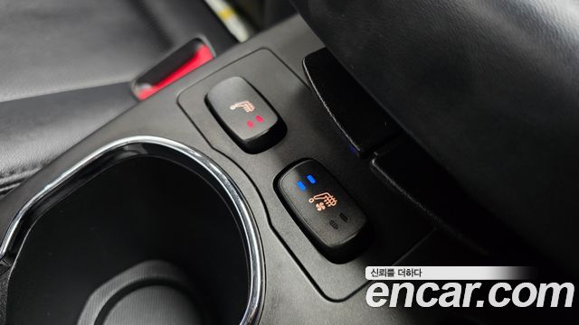 KG Mobility (SsangYong) Korando C 2.0 CVT 2WD Deluxe 2015 — фото 31