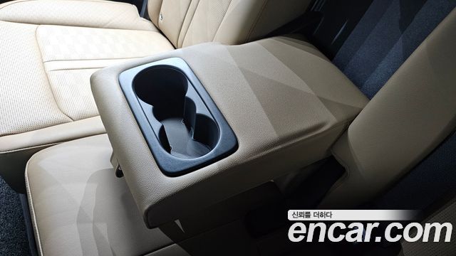 Kia Sorento (IV) Gasoline 2.5T 2WD Noblesse 2024 — фото 31