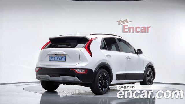 Kia Niro EV Air 2023 — фото 2