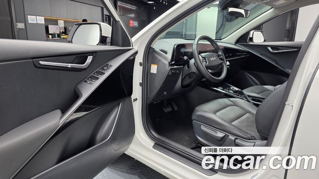 Kia Niro EV Air 2023 — фото 10