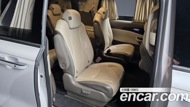 Kia Carnival (IV) Diesel 9-Seater Hi-Limousine Signature 2021 — фото 12