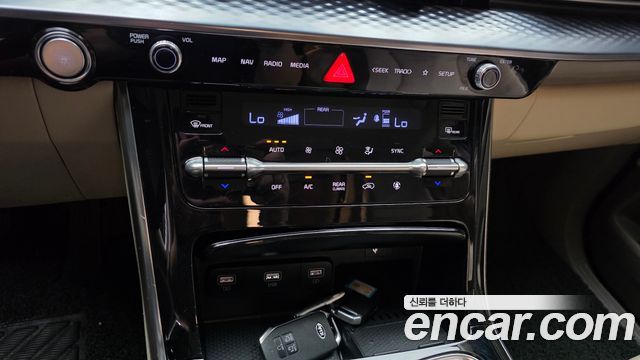 Kia Carnival (IV) Diesel 9-Seater Hi-Limousine Signature 2021 — фото 17