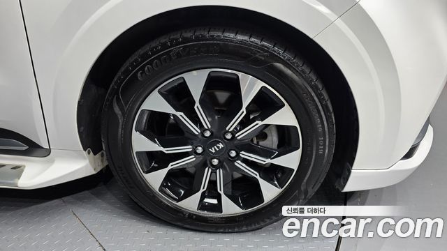 Kia Carnival (IV) Diesel 9-Seater Hi-Limousine Signature 2021 — фото 21