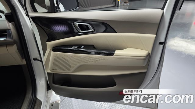 Kia Carnival (IV) Diesel 9-Seater Hi-Limousine Signature 2021 — фото 25