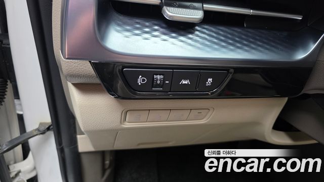 Kia Carnival (IV) Diesel 9-Seater Hi-Limousine Signature 2021 — фото 30